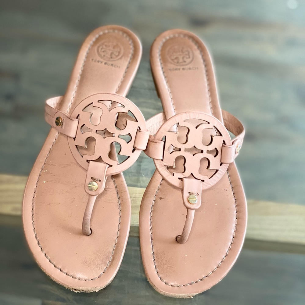 Tory Burch size 8 neutral leather sandal / slides
